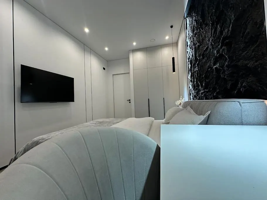 Apartment Шикарная 3 Комнатная Квартира Almaty Kazakhstan