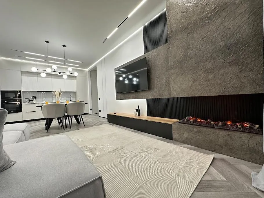 Apartment Шикарная 3 Комнатная Квартира Almaty